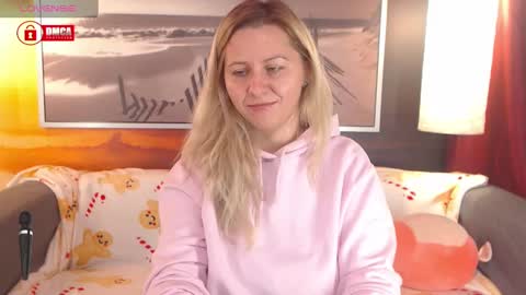 BigBoobsArri online show from December 11, 9:45 pm