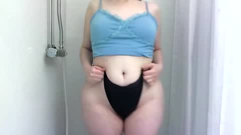 Isabella online show from March 1, 4:04 am