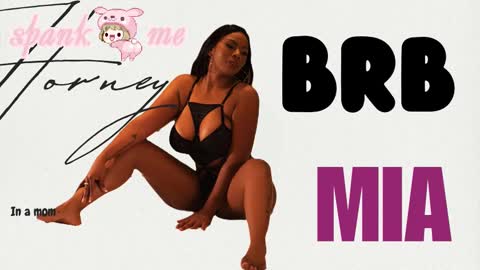 Snapshot of bigbootymommyy chatting on October 2, 1:10 am bigbootymommyy online show from October 2, 1:10 am