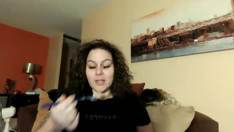 Snapshot of bigbreastsabrina chatting on February 22, 4:18 am BIG BREAST SABRINA online show from February 22, 4:18 am