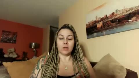 Snapshot of bigbreastsabrina chatting on December 30, 4:42 am BIG BREAST SABRINA online show from December 30, 4:42 am