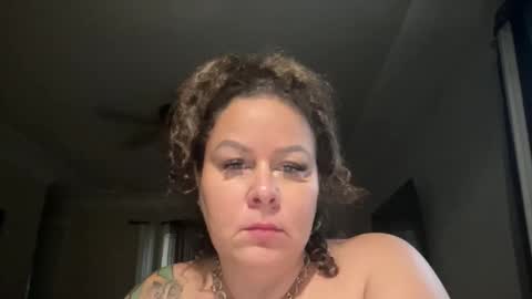 Snapshot of bigbreastsabrina chatting on October 15, 12:52 pm BIG BREAST SABRINA online show from October 15, 12:52 pm