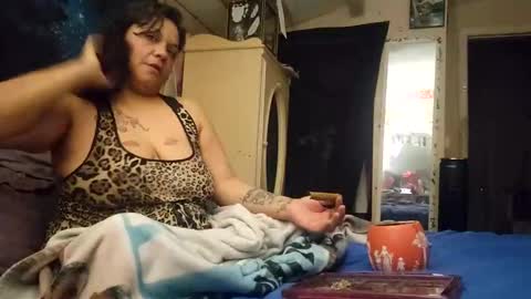 the Mini mami online show from March 1, 6:46 am