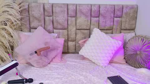 Snapshot of biiancasimons_ chatting on September 27, 9:22 pm online show from September 27, 9:22 pm