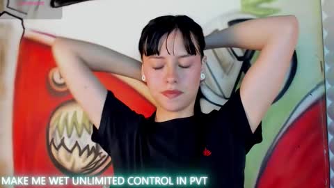 bilie__eilish online show from February 12, 12:18 pm