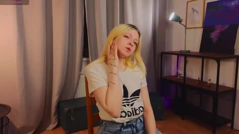 Alice online show from April 23, 4:31 pm