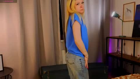 Alice online show from April 30, 6:02 pm