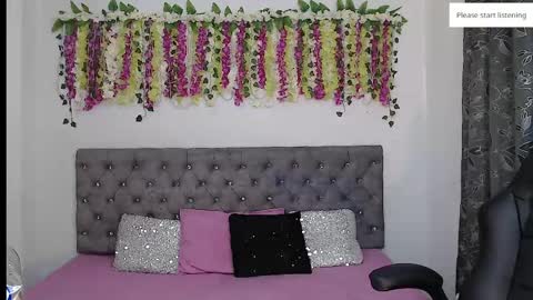 Snapshot of bivi_hot chatting on September 12, 10:02 am bivi hot online show from September 12, 10:02 am