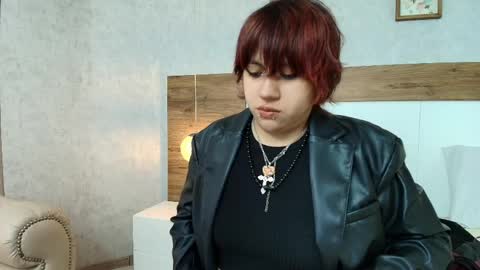 Bj Olivine online show from May 30, 8:27 pm