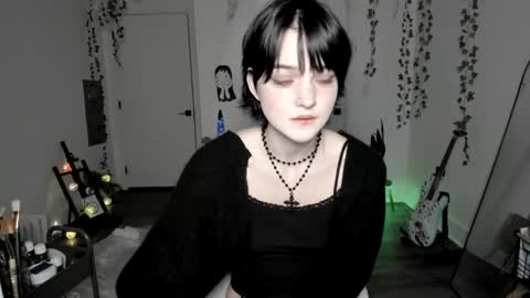 Ella online show from December 21, 6:50 am