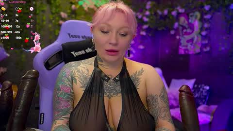 Alice online show from November 2, 8:01 pm