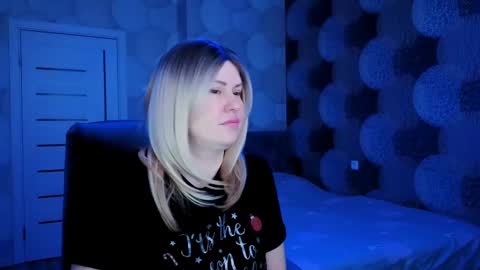 Snapshot of blackeyes11 chatting on February 11, 2:57 am blackeyes11 online show from February 11, 2:57 am