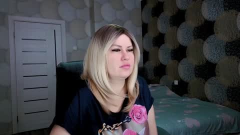 Snapshot of blackeyes11 chatting on February 1, 4:46 am blackeyes11 online show from February 1, 4:46 am