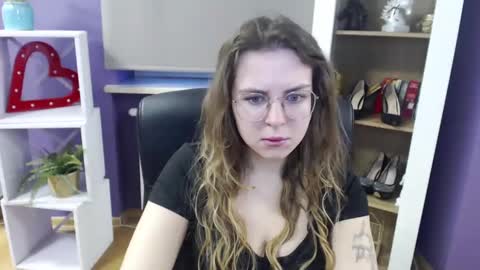 Snapshot of blackrosezoey chatting on March 5, 5:40 am Z O E Y online show from March 5, 5:40 am