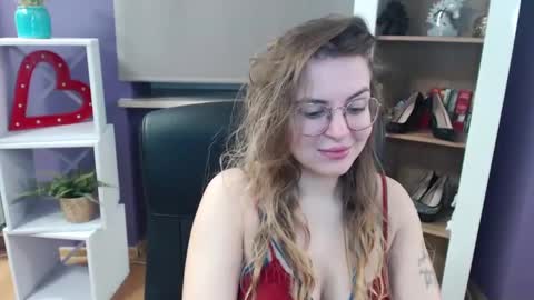 Snapshot of blackrosezoey chatting on February 27, 5:34 am Z O E Y online show from February 27, 5:34 am