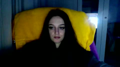 Snapshot of blacky_berry chatting on January 16, 4:28 pm Ivy online show from January 16, 4:28 pm