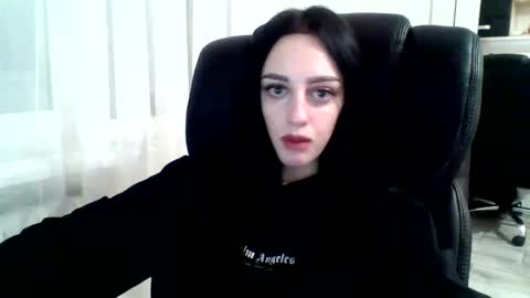 Snapshot of blacky_berry chatting on January 26, 4:09 pm Ivy online show from January 26, 4:09 pm