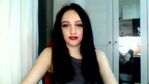 Snapshot of blacky_berry chatting on March 5, 10:55 pm Ivy online show from March 5, 10:55 pm
