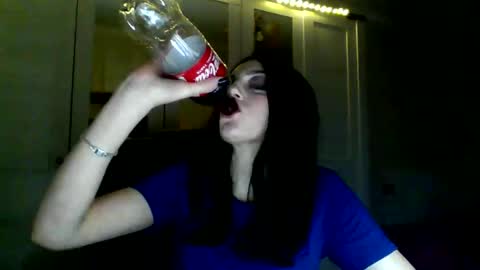 Snapshot of blacky_berry chatting on January 19, 3:53 pm Ivy online show from January 19, 3:53 pm