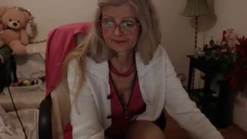 blairfort online show from December 8, 10:47 pm