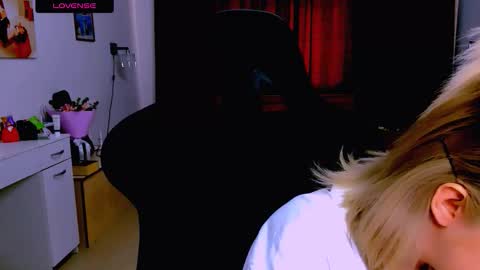 Nicole online show from September 9, 7:30 am