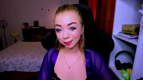 Nicole online show from January 15, 9:48 am