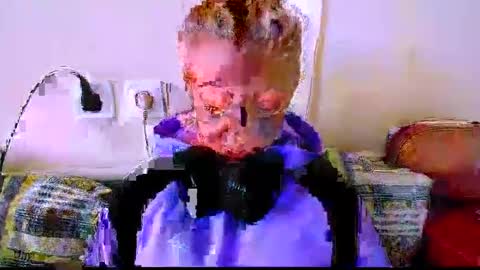 Nicole online show from February 21, 1:55 pm