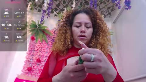 blonde_squirt_ online show from February 3, 10:20 am