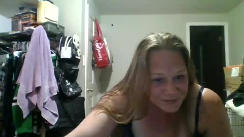 blondetoplease online show from June 17, 6:48 am