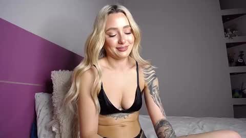 Anna online show from January 30, 6:54 pm