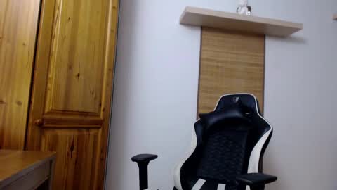 blondyelena online show from March 9, 8:29 am