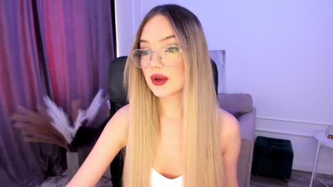 Sophia online show from February 8, 11:44 am