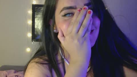 Snapshot of blue_angel33 chatting on February 10, 12:30 am kate online show from February 10, 12:30 am