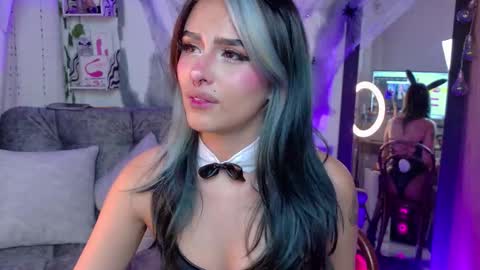 Snapshot of blue_kittenn chatting on October 22, 4:39 am blue_kittenn online show from October 22, 4:39 am