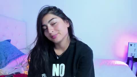 Linda  online show from February 7, 9:29 pm