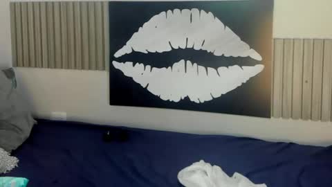 blue_sixx online show from September 11, 2:50 pm