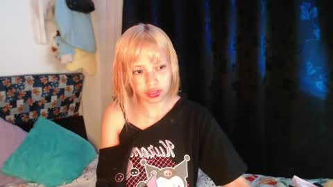 blue_skyuwu online show from June 2, 2:12 am