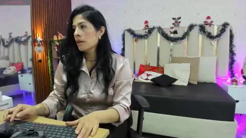 blue_tay1 online show from December 17, 12:09 pm