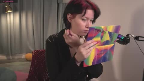 bluebeell online show from December 1, 5:00 am