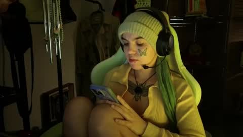 Blue online show from February 13, 9:20 am