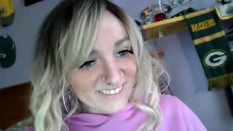 blueeyes1518 online show from January 19, 7:47 pm