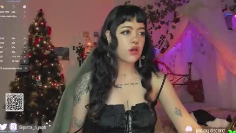 Snapshot of blushing_nymph chatting on December 31, 3:34 am Im Nym Justa nymph on twitter and IG online show from December 31, 3:34 am