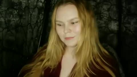 blushing_star online show from October 3, 4:45 pm