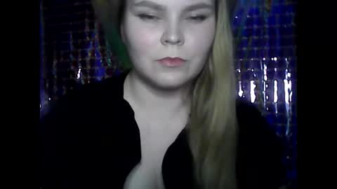 blushing_star online show from March 4, 5:45 pm