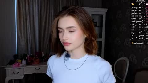 Mary online show from June 6, 4:24 pm