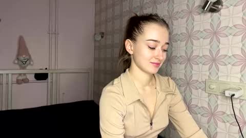 bohemia777 online show from December 14, 9:42 pm