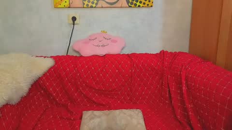 Mia online show from March 30, 8:36 am