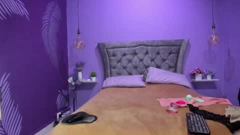 Snapshot of bombalatina_tb chatting on September 30, 1:06 pm BOMBA LATINA online show from September 30, 1:06 pm