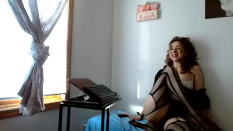 BombshellBaeby online show from November 29, 9:19 pm