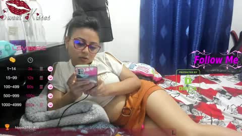 Snapshot of bonnie_lam_ chatting on January 28, 2:32 am bonnie lam hello welcome to my room I hope you have fun and you can reach your maximum pleasure here with me online show from January 28, 2:32 am
